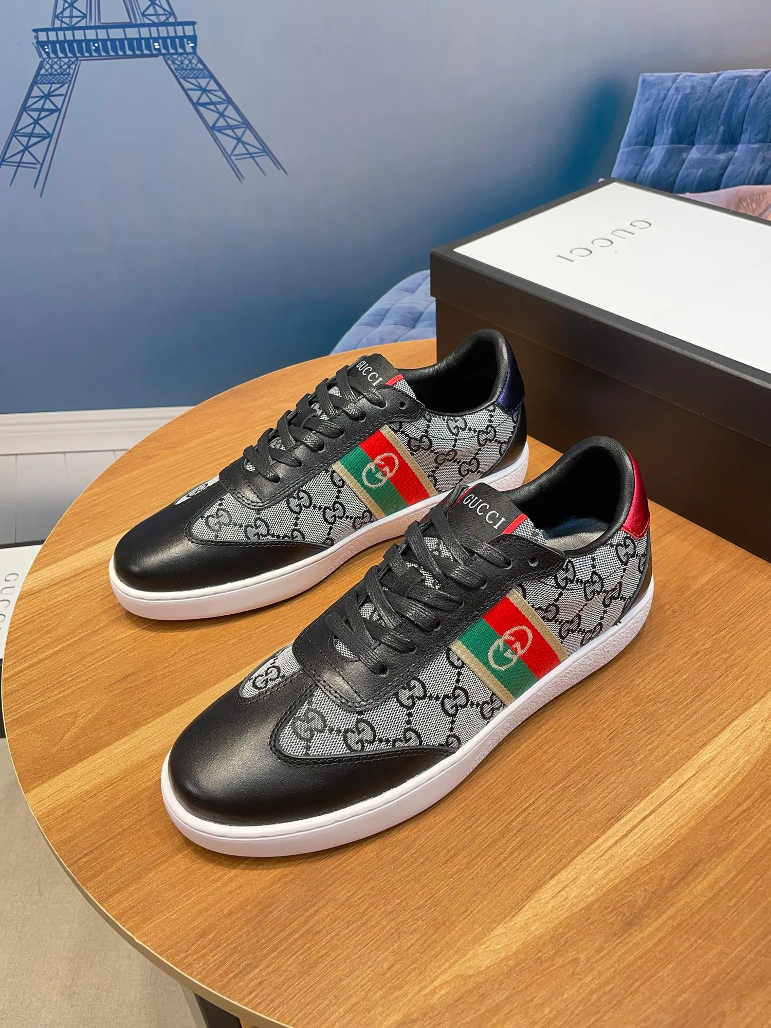 Factory price: 400💰New model is here again! [Gucci Sports Men's Shoes] Gucci fashionable casual men's shoes🇨🇳Original 1:1 mold opening, new model debuts first💯Not high-profile but avant-garde, simple, low-key and fashionable, super versatile style🌿Made with original cowhide leather and cloth➕Sheepskin lining🎋The version is comfortable on the feet, first-class workmanship🍍Size 38-44, (customized 45)👉